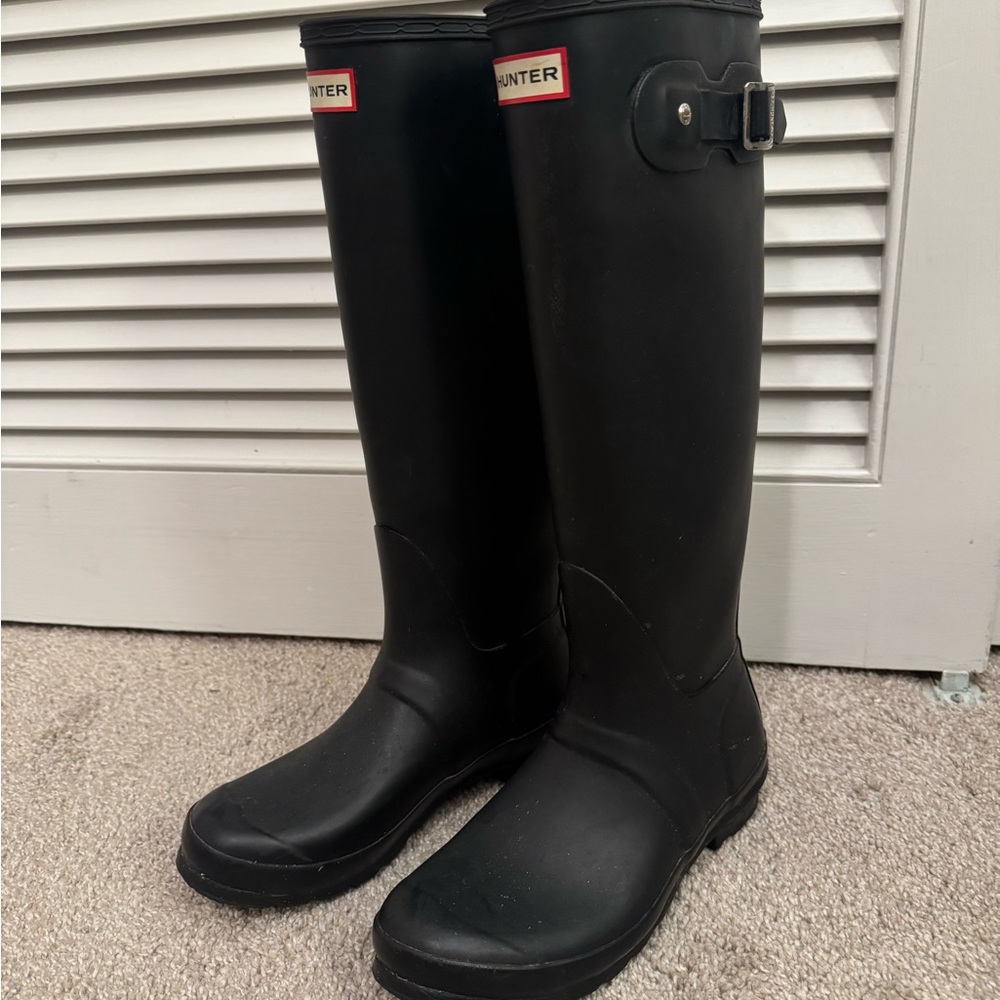 Hunter Black Footwear
